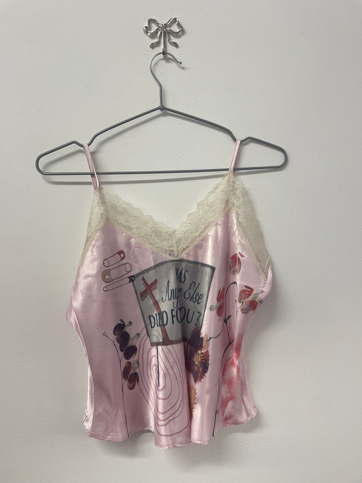 DIED FOR YOU + FLORALS PINK LACE TANK