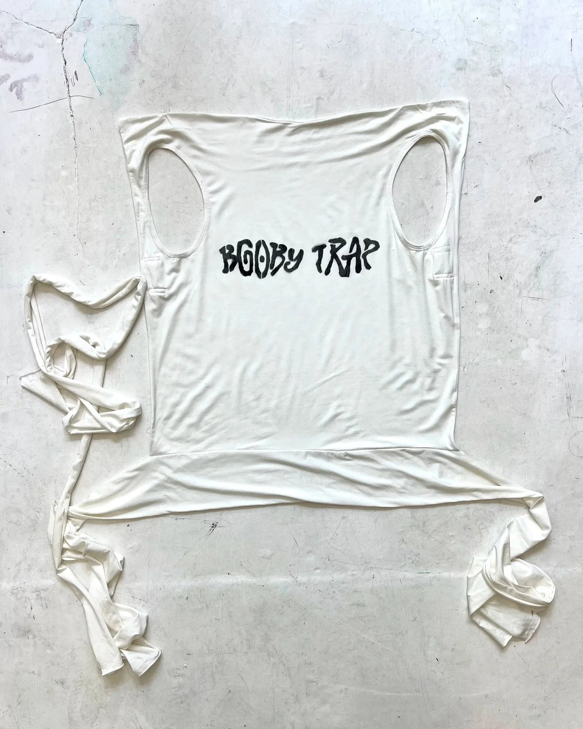BOOBY TRAP TOP WHITE
