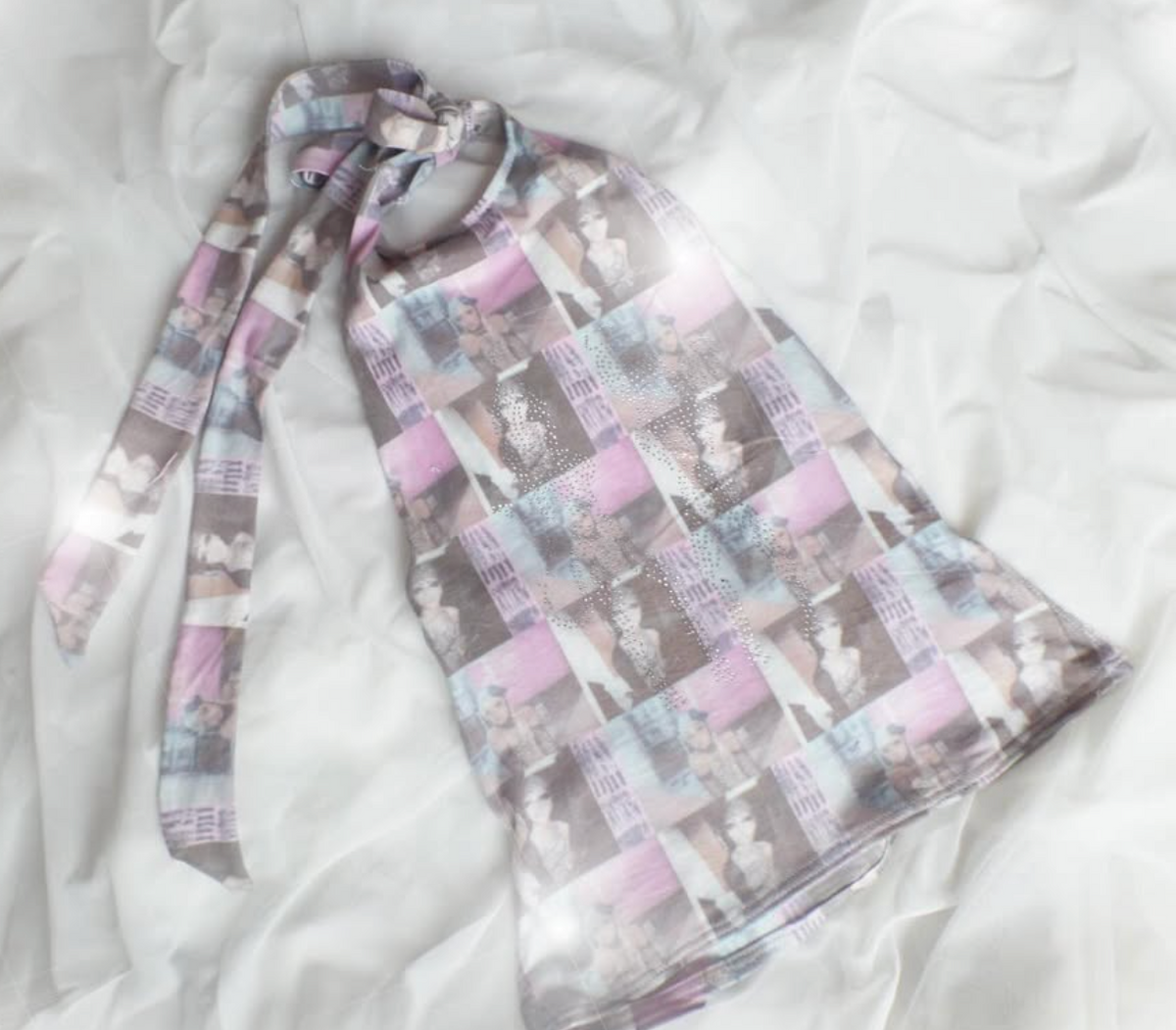 PRINTED HALTER TOP