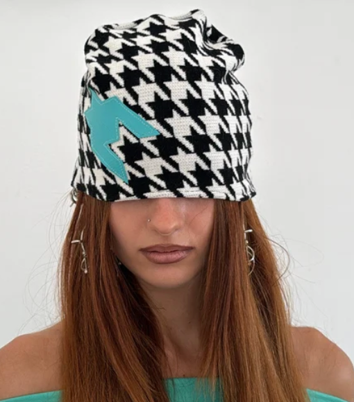 HOUNDSTOOTH BEANIE