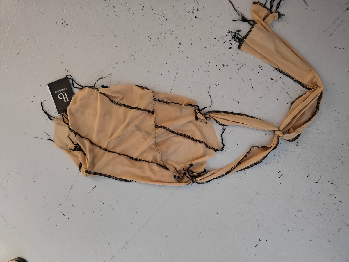 Distracted Corsage tie top (nude, black stitch)